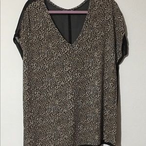 V neck leopard shirt